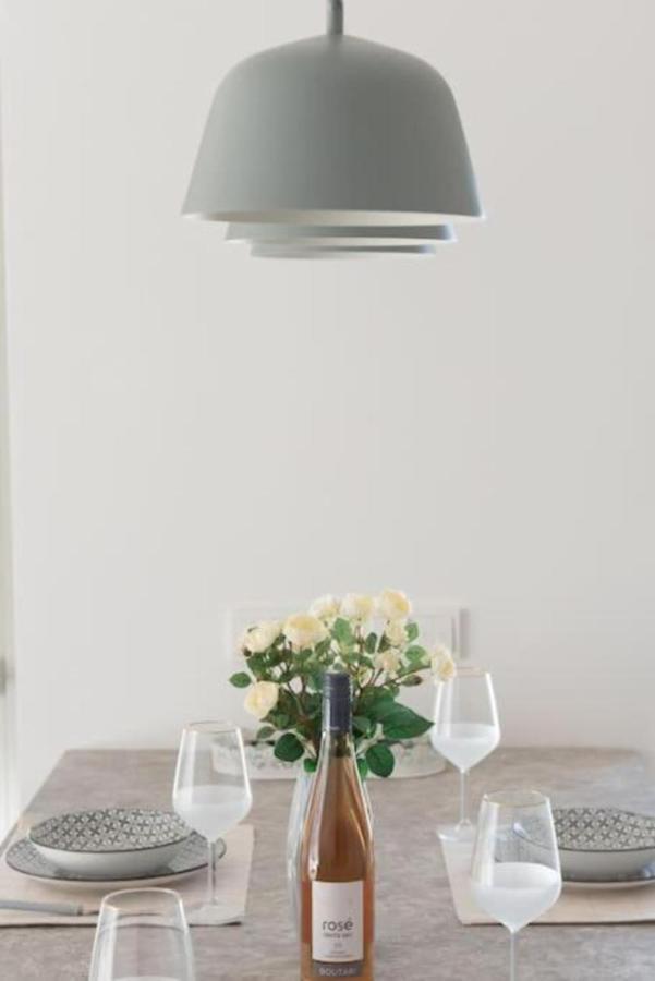 Bright Apartment In The New Building Athènes Extérieur photo